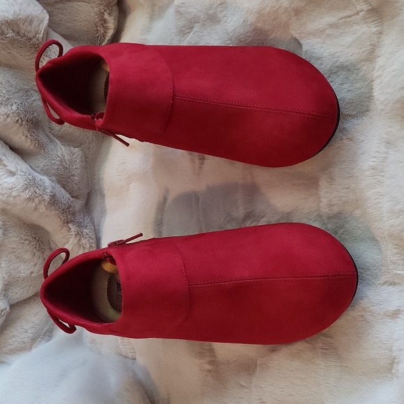 Coach and Four Delicious Bows Booties - Picture 5 of 9